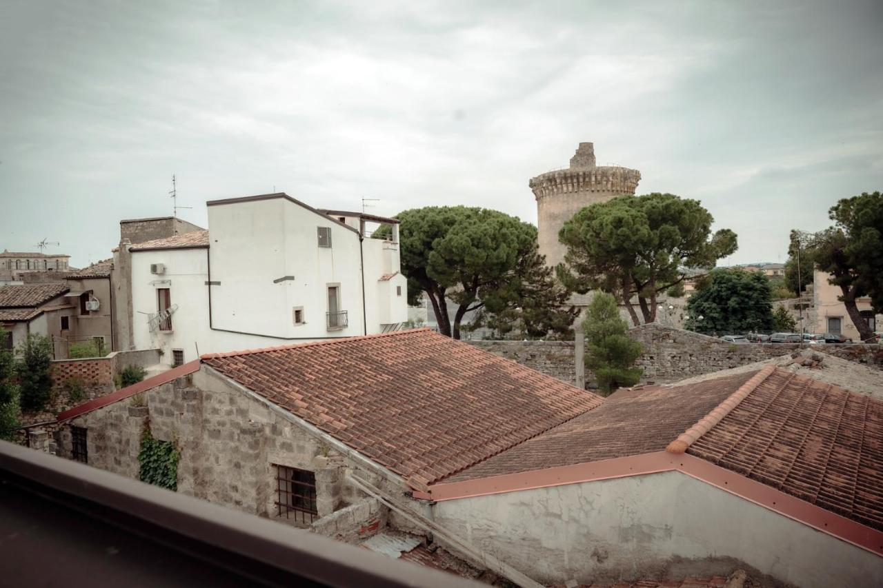 La Terrazza Dei Gemelli - Casa Vacanze Venosa Bagian luar foto