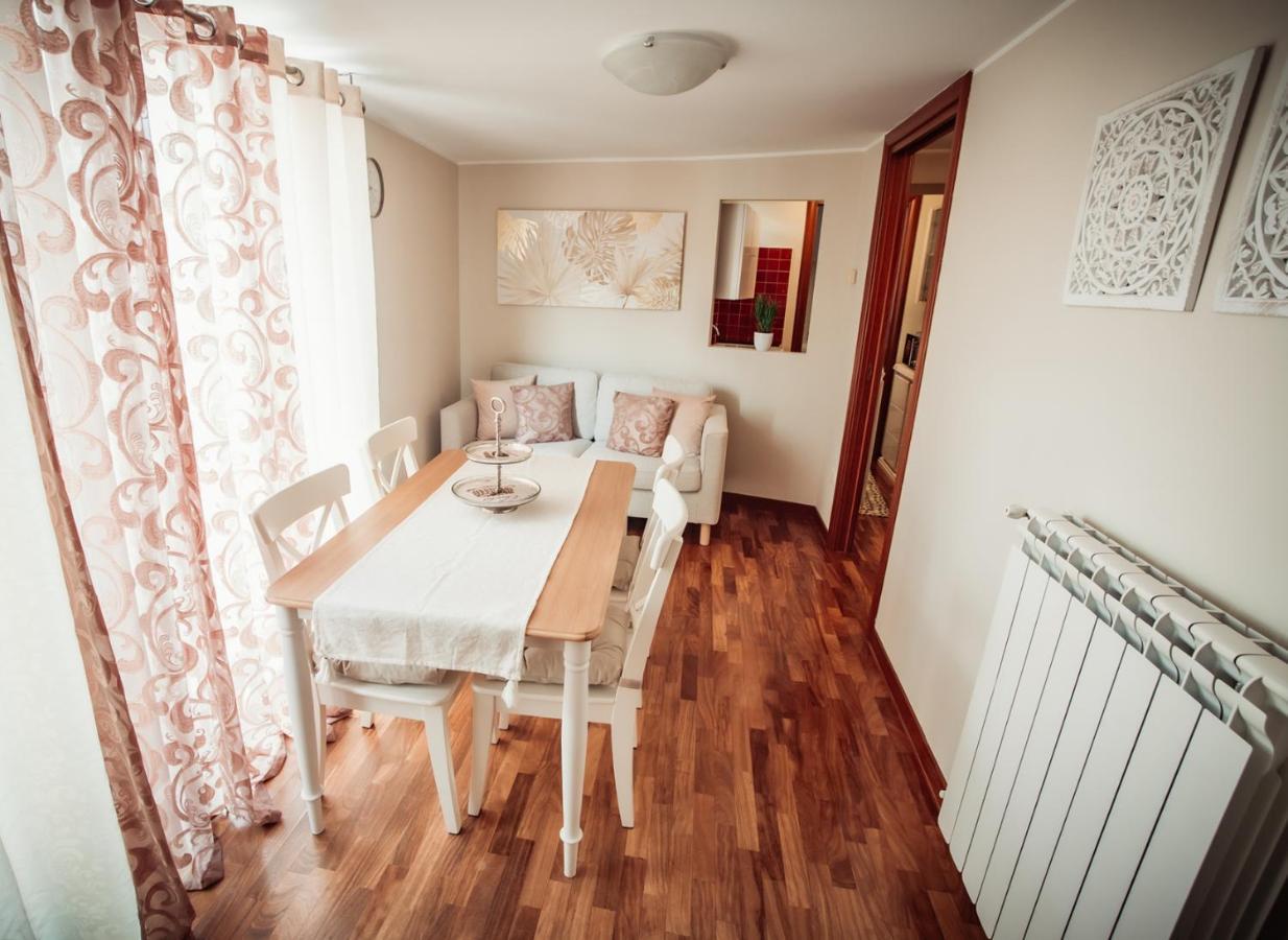 La Terrazza Dei Gemelli - Casa Vacanze Venosa Bagian luar foto